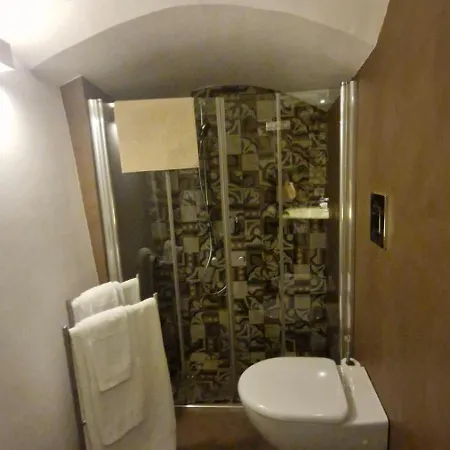 La Caverna - Vecchia, Fronte Mare باري