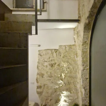 La Caverna - Vecchia, Fronte Mare Διαμέρισμα Μπάρι