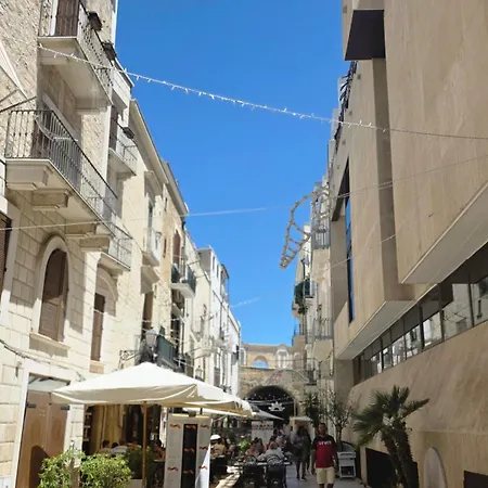 Appartamento La Caverna - Vecchia, Fronte Mare *