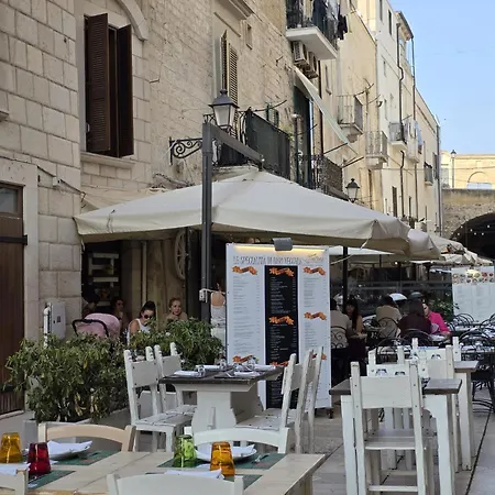 La Caverna - Vecchia, Fronte Mare Appartamento