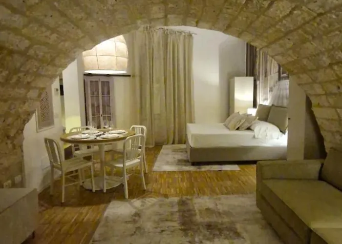 La Caverna - Vecchia, Fronte Mare דירה