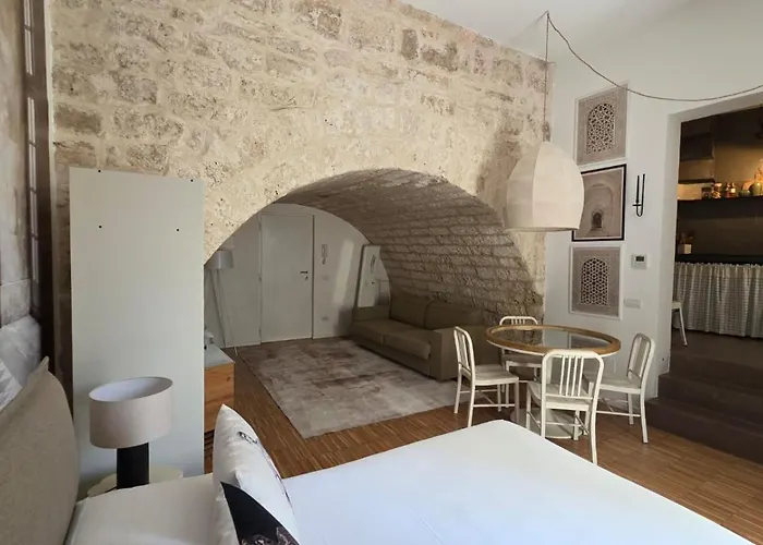 アパート La Caverna - Vecchia, Fronte Mare バーリ